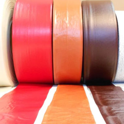 PVDC en plastique de qualité alimentaire, film de boîtier de saucisse pour emballage résistant à l'humidité et à faible perméabilité à l'oxygène